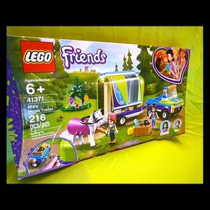 Lego Friends Mia’s Horse Trailer set New in box